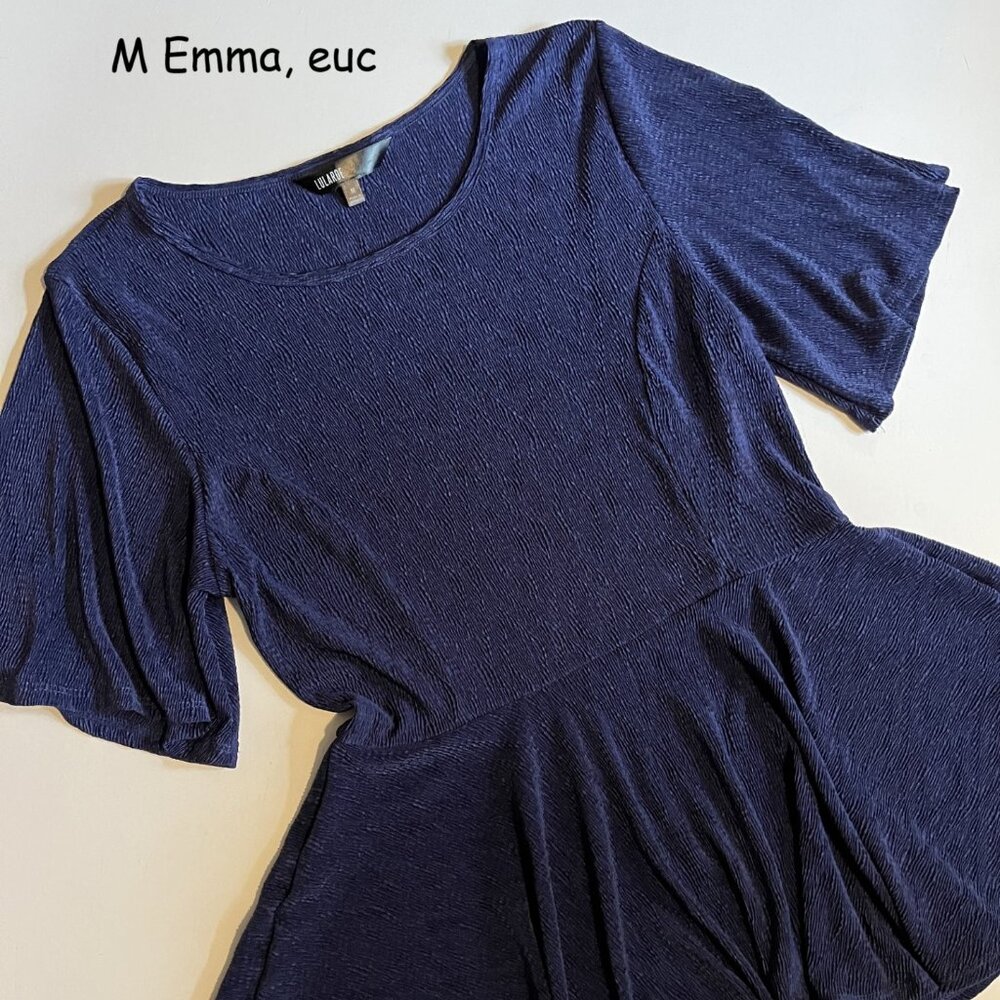 Medium Lularoe Emma Elegant peplum top, navy blue crinkled